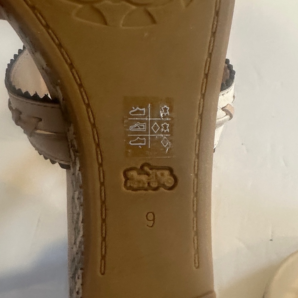 Coach Via with Demi wedge Stylish Beige tan and Black Sandals with back zipper - Picture 9 of 10